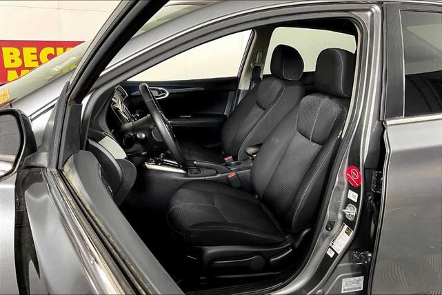 Photo of 2018 Gun Metallic Nissan Sentra