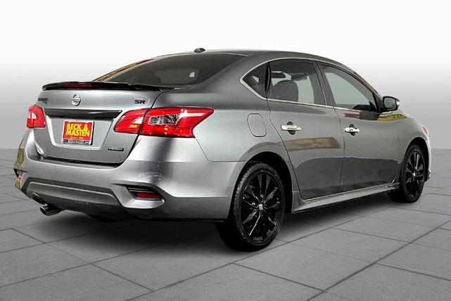 Photo of 2018 Gun Metallic Nissan Sentra