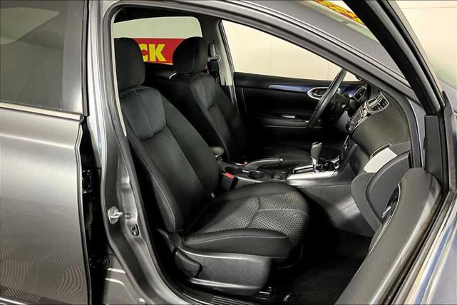 Photo of 2018 Gun Metallic Nissan Sentra