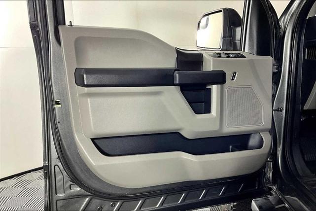 Photo of 2018 Magnetic Metallic Ford F-150