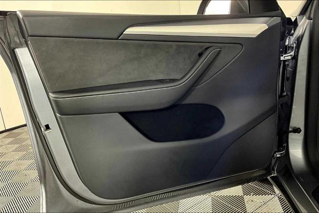 Photo of 2024 Quicksilver Tesla Model Y