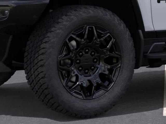 Photo of 2025 White GMC HUMMER EV Pickup