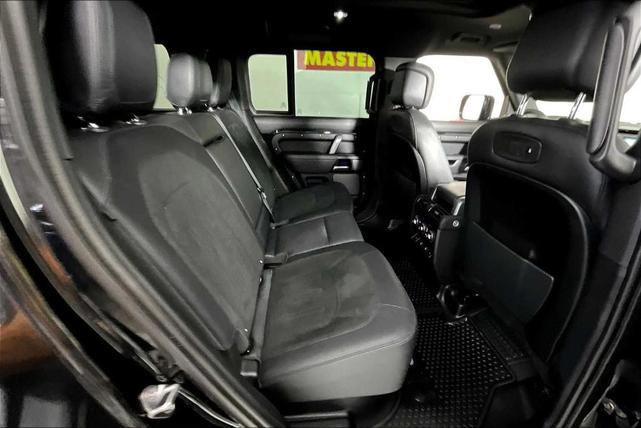 Photo of 2022 Santorini Black Land Rover Defender