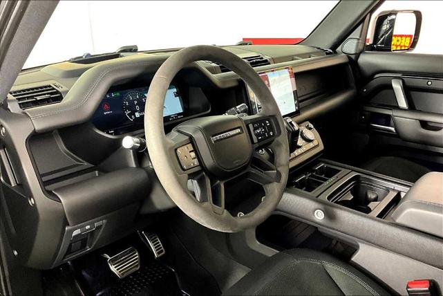 Photo of 2022 Santorini Black Land Rover Defender