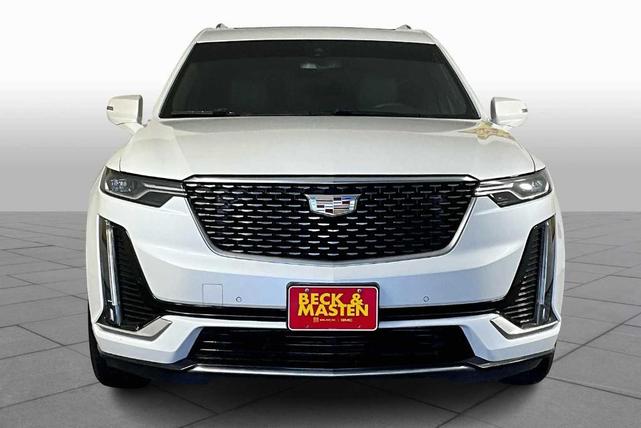 Photo of 2023 Crystal White Tri-Coat Cadillac XT6