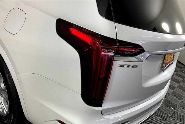 Photo of 2023 Crystal White Tri-Coat Cadillac XT6