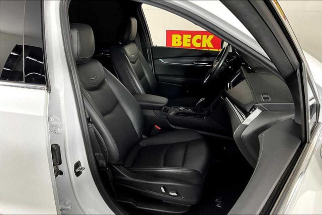 Photo of 2023 Crystal White Tri-Coat Cadillac XT6