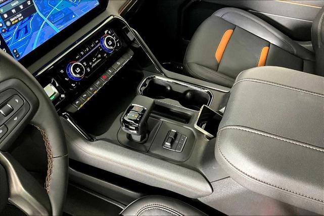 Photo of 2025 Summit White GMC Sierra 1500