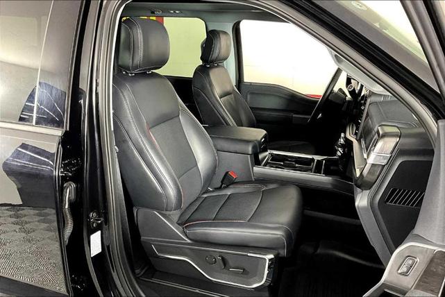 Photo of 2024 Agate Black Metallic Ford F-250