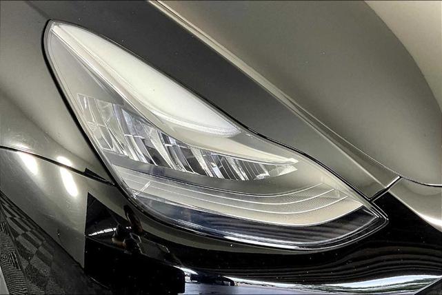 Photo of 2022 Black Tesla Model Y