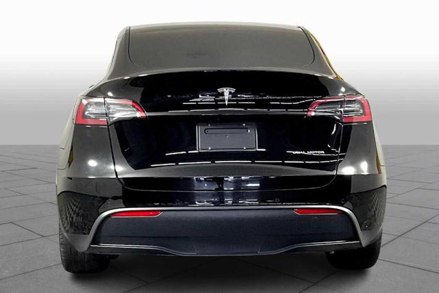 Photo of 2022 Black Tesla Model Y