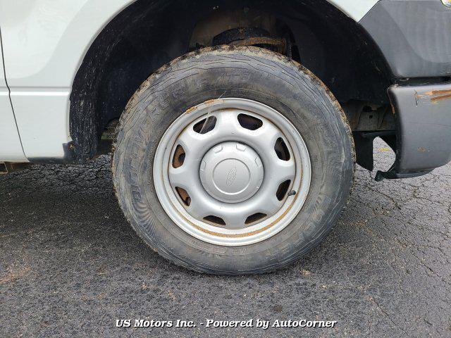 Photo of 2010 Oxford White Ford F-150
