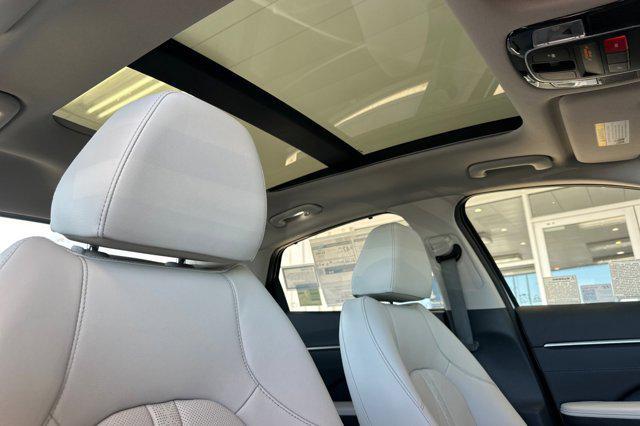 Photo of 2025 Serenity White Hyundai SONATA Hybrid