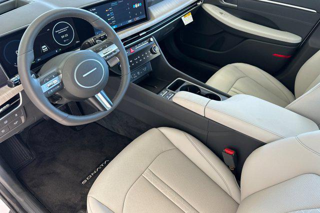 Photo of 2025 Serenity White Hyundai SONATA Hybrid