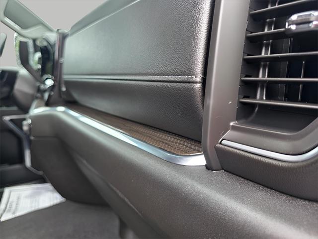 Photo of 2024 Summit White Chevrolet Silverado 2500