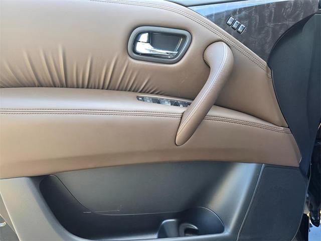 Photo of 2024 Super Black Nissan Armada