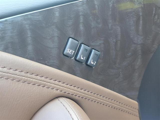 Photo of 2024 Super Black Nissan Armada