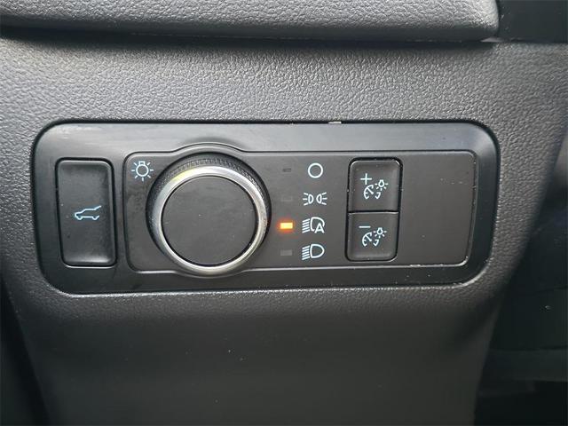 Photo of 2024 Gray Metallic Ford Escape