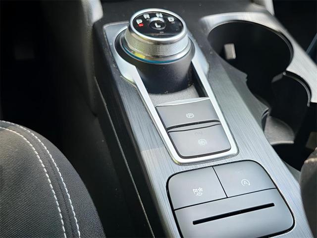 Photo of 2024 Gray Metallic Ford Escape