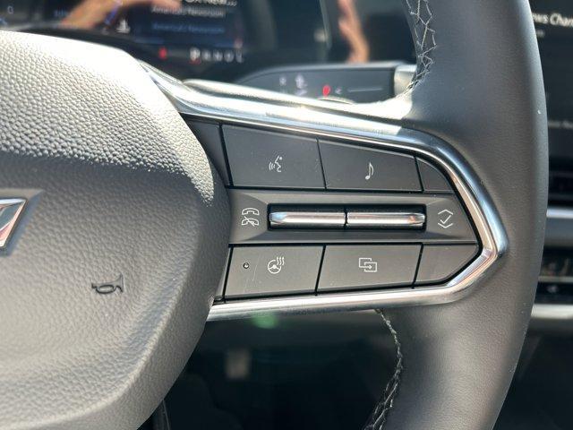 Photo of 2026 Summit White Chevrolet Equinox