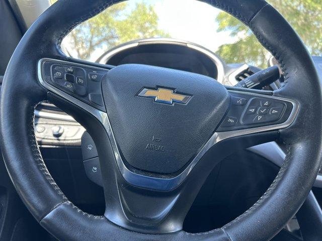 Photo of 2017 Summit White Chevrolet Volt