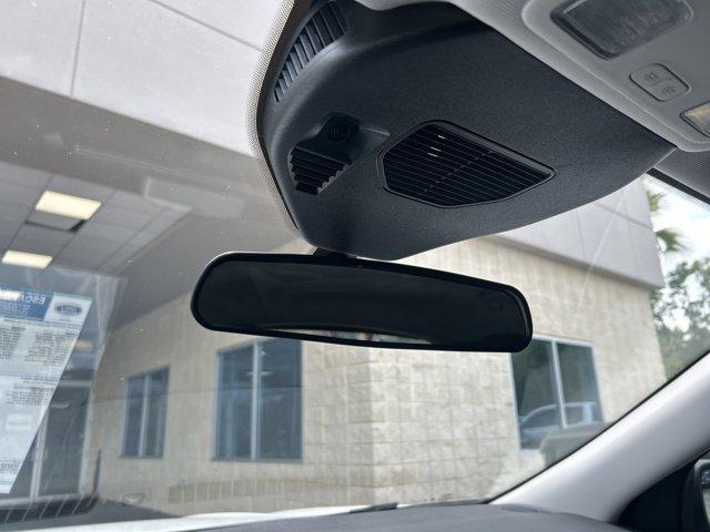 Photo of 2025 White Metallic Ford Escape