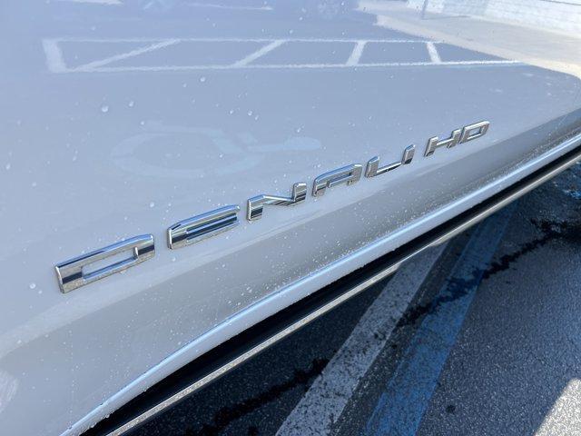 Photo of 2025 White Frost Tri-Coat GMC Sierra 2500