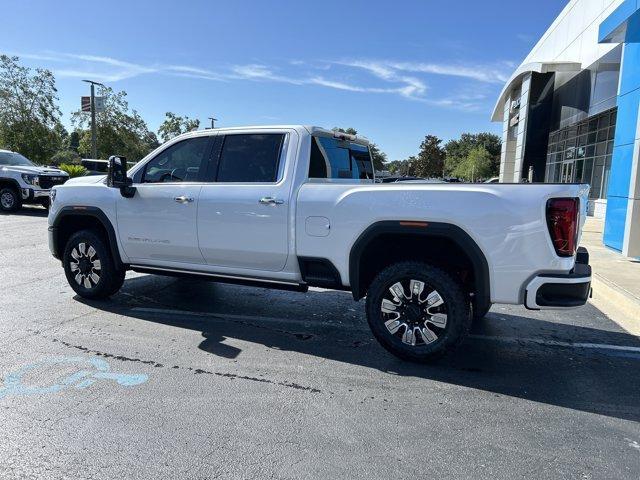 Photo of 2025 White Frost Tri-Coat GMC Sierra 2500