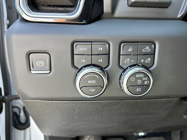 Photo of 2025 White Frost Tri-Coat GMC Sierra 2500