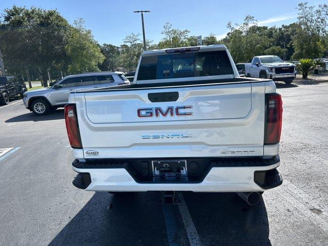 Photo of 2025 White Frost Tri-Coat GMC Sierra 2500