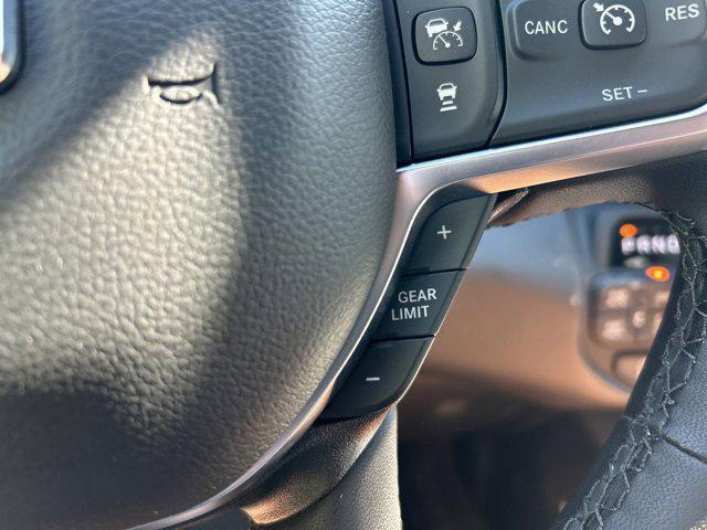 Photo of 2025 Granite Crystal Clearcoat Metallic RAM 1500