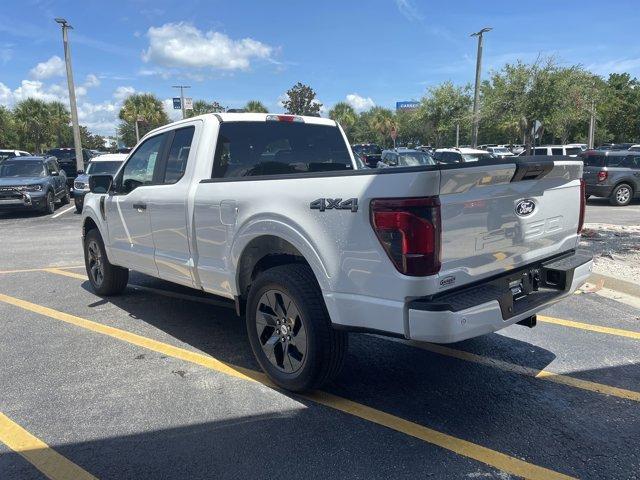 Photo of 2025 Oxford White Ford F-150
