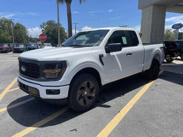 Photo of 2025 Oxford White Ford F-150