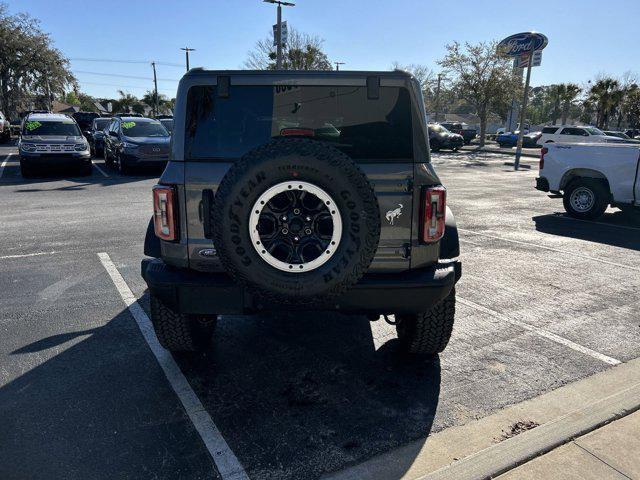 Photo of 2025 Gray Metallic Ford Bronco