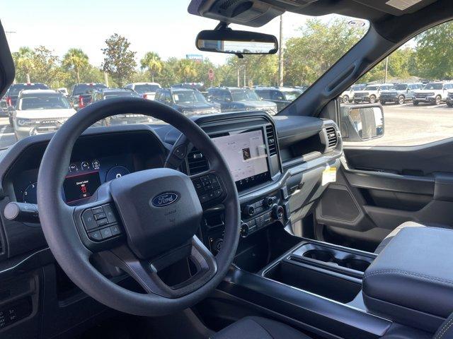 Photo of 2025 White Metallic Ford F-150