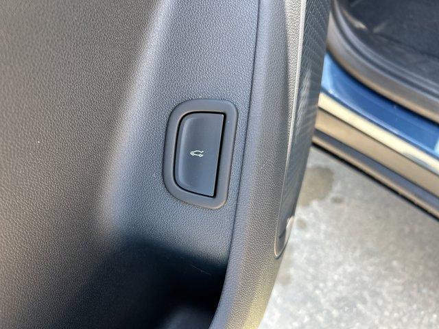Photo of 2026 Lakeshore Blue Metallic Chevrolet Traverse