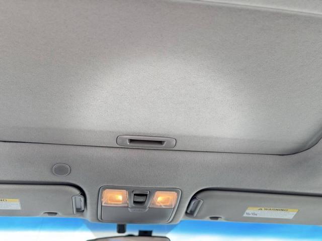 Photo of 2015 Silver Hyundai ELANTRA