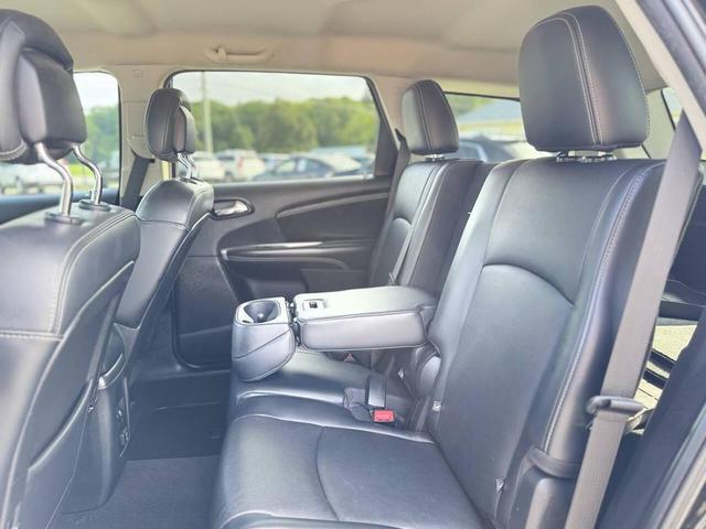 Photo of 2013 Black Dodge Journey