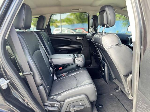 Photo of 2013 Black Dodge Journey