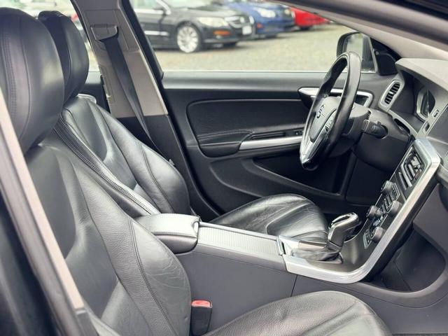 Photo of 2014 Black Volvo S60