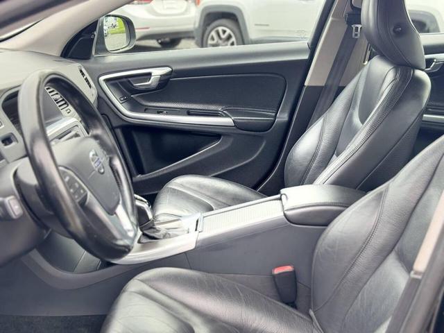 Photo of 2014 Black Volvo S60