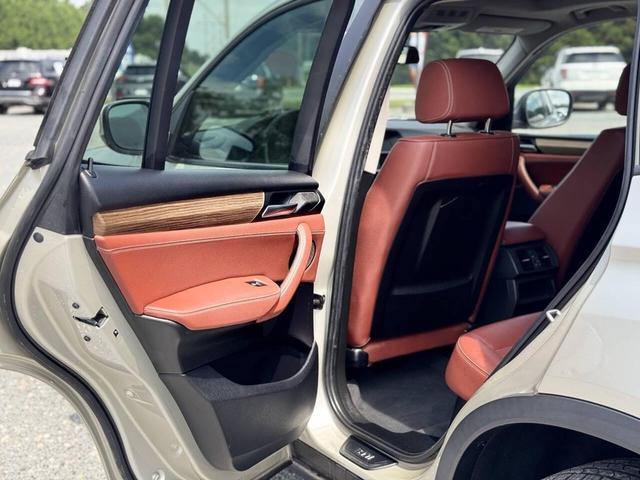 Photo of 2012 Champagne BMW X3