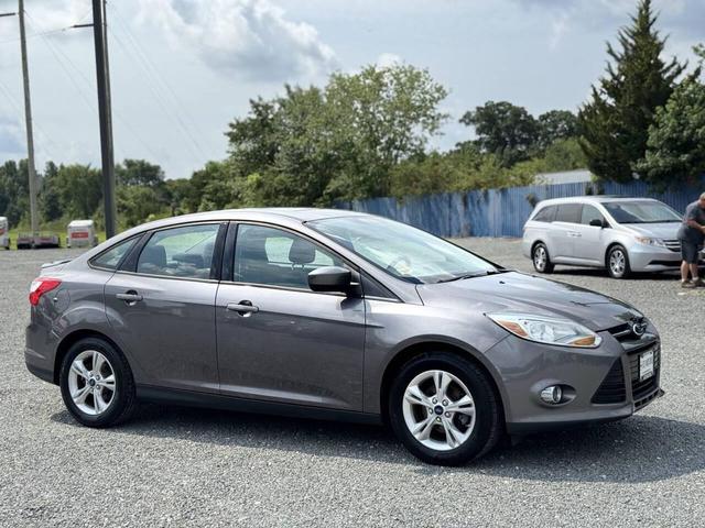 Photo of 2012 Gray Ford Focus