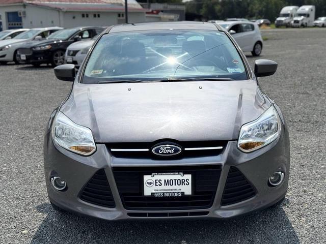 Photo of 2012 Gray Ford Focus