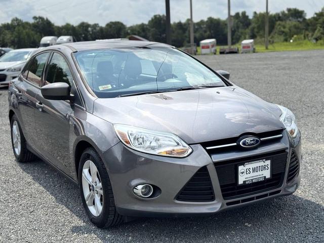Photo of 2012 Gray Ford Focus