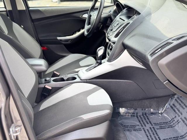 Photo of 2012 Gray Ford Focus