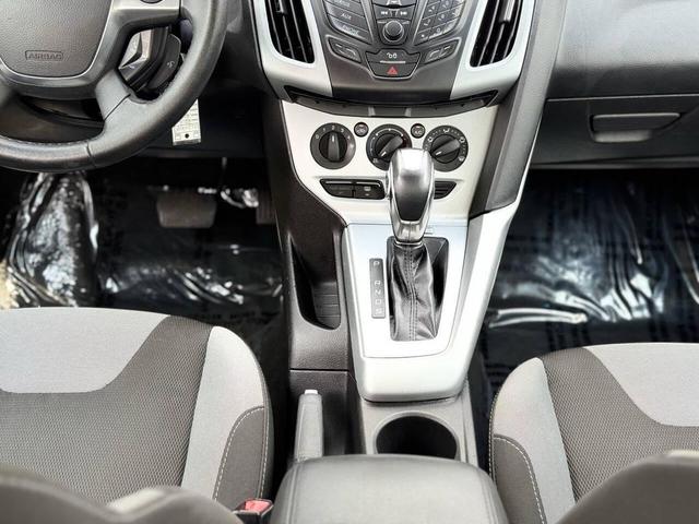 Photo of 2012 Gray Ford Focus