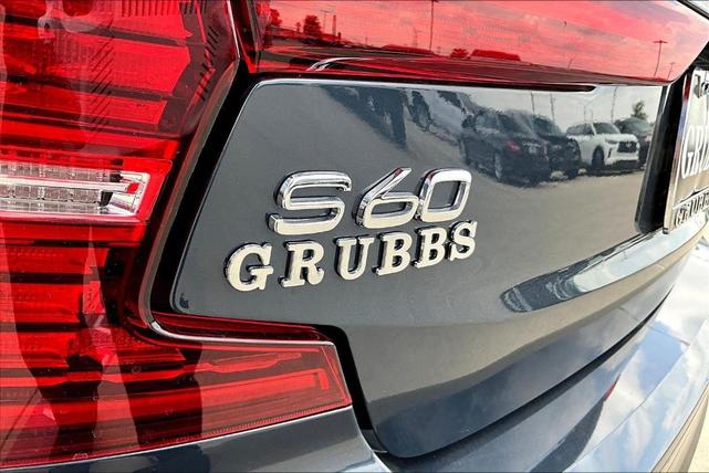 Photo of 2025 Blue Volvo S60