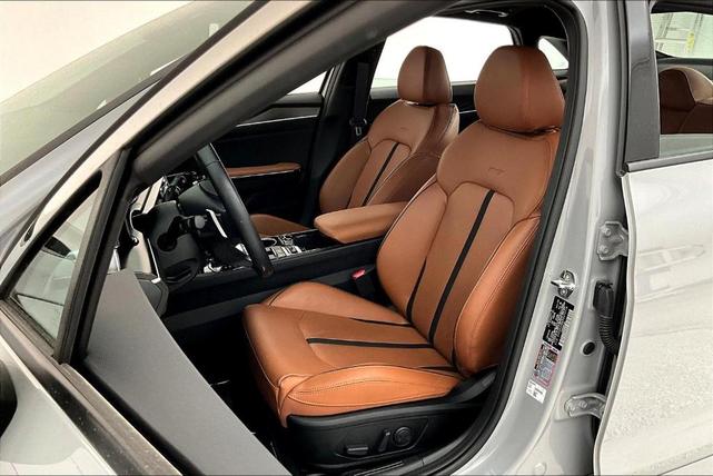 Photo of 2024 Wolf Gray Kia K5