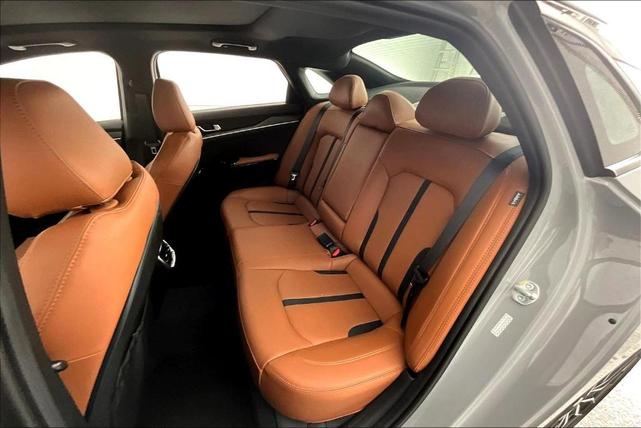 Photo of 2024 Wolf Gray Kia K5
